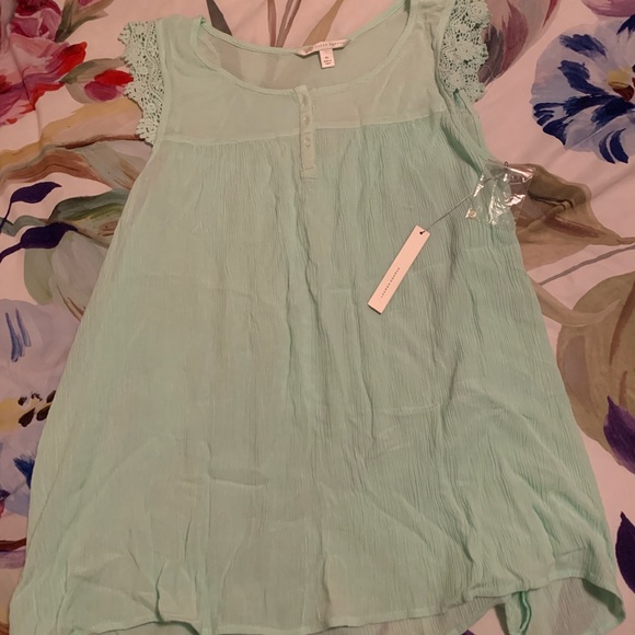 LC Lauren Conrad Tops - NWT Lauren Conrad size XL top